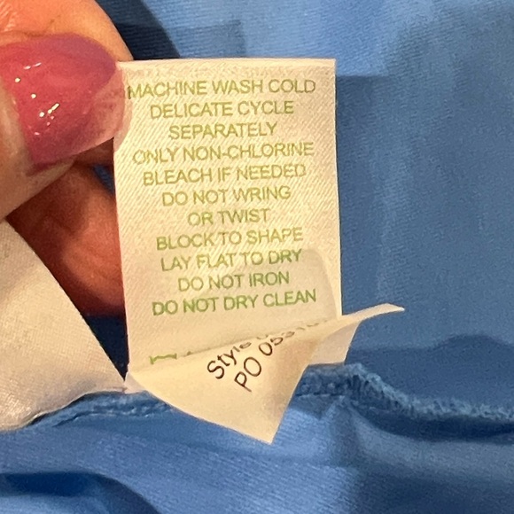 Lilly Pulitzer luxletic blue razor back tank top size Medium - Picture 6 of 6